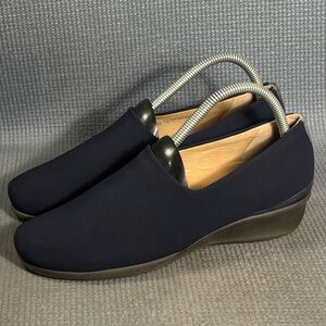Ecco Abalone Women’s Navy Blue Almond Toe Slip On‎ Low Loafers Sz 7.5 US 38 EU